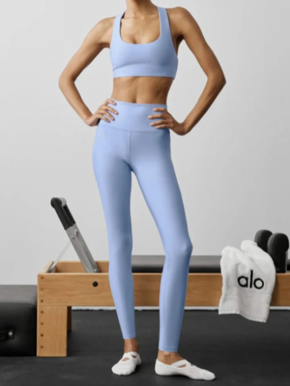 Alo Women's High-Waisted Leggings (M)